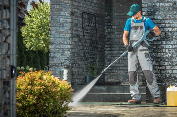 Best Playground Equipment Cleaning  in Menomonie, WI